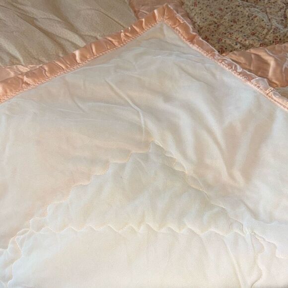 Vintage 1950’s 1960’s Pink Quilted King Size Comforter Blanket 109”X90” - Picture 5 of 12